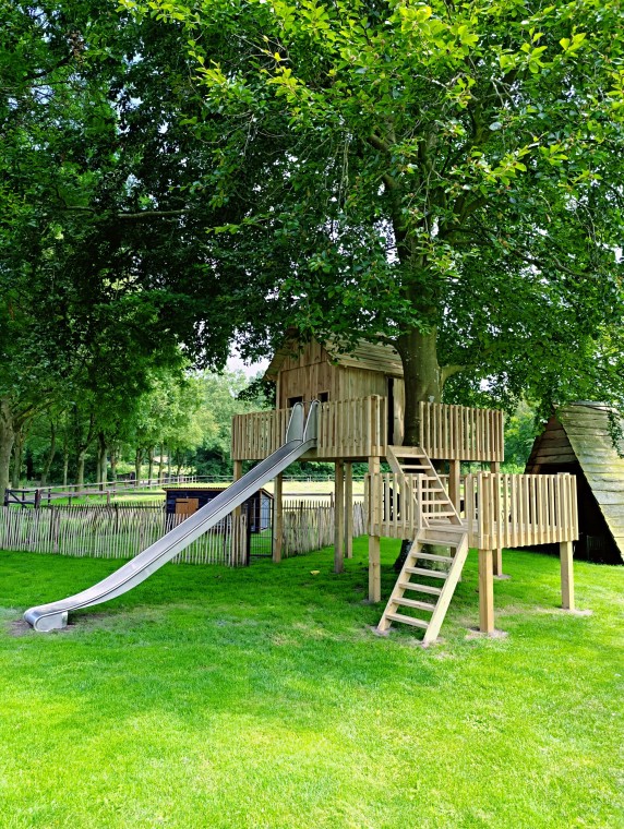 Onze maatwerk boomhutten voor onvergetelijke avonturen.