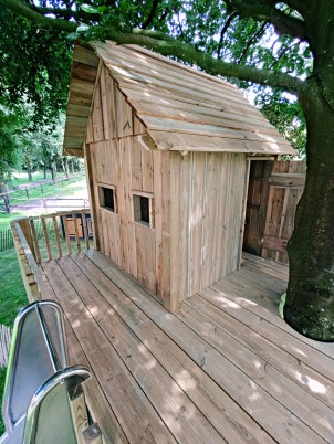 Onze maatwerk boomhutten voor onvergetelijke avonturen.