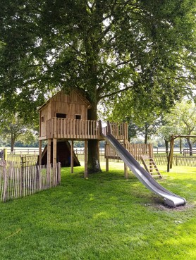 Onze maatwerk boomhutten voor onvergetelijke avonturen.